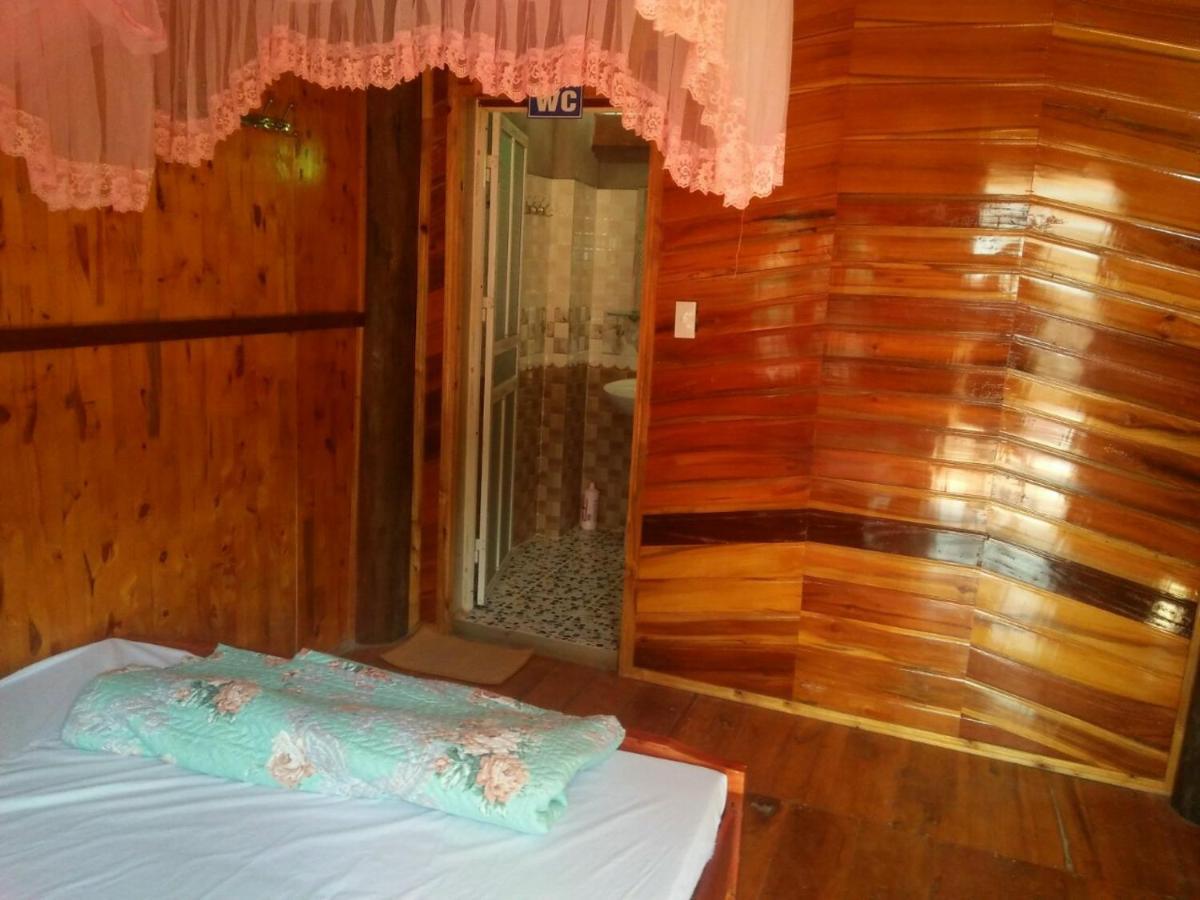 Tran Xuan Homestay Ba Be Village מראה חיצוני תמונה