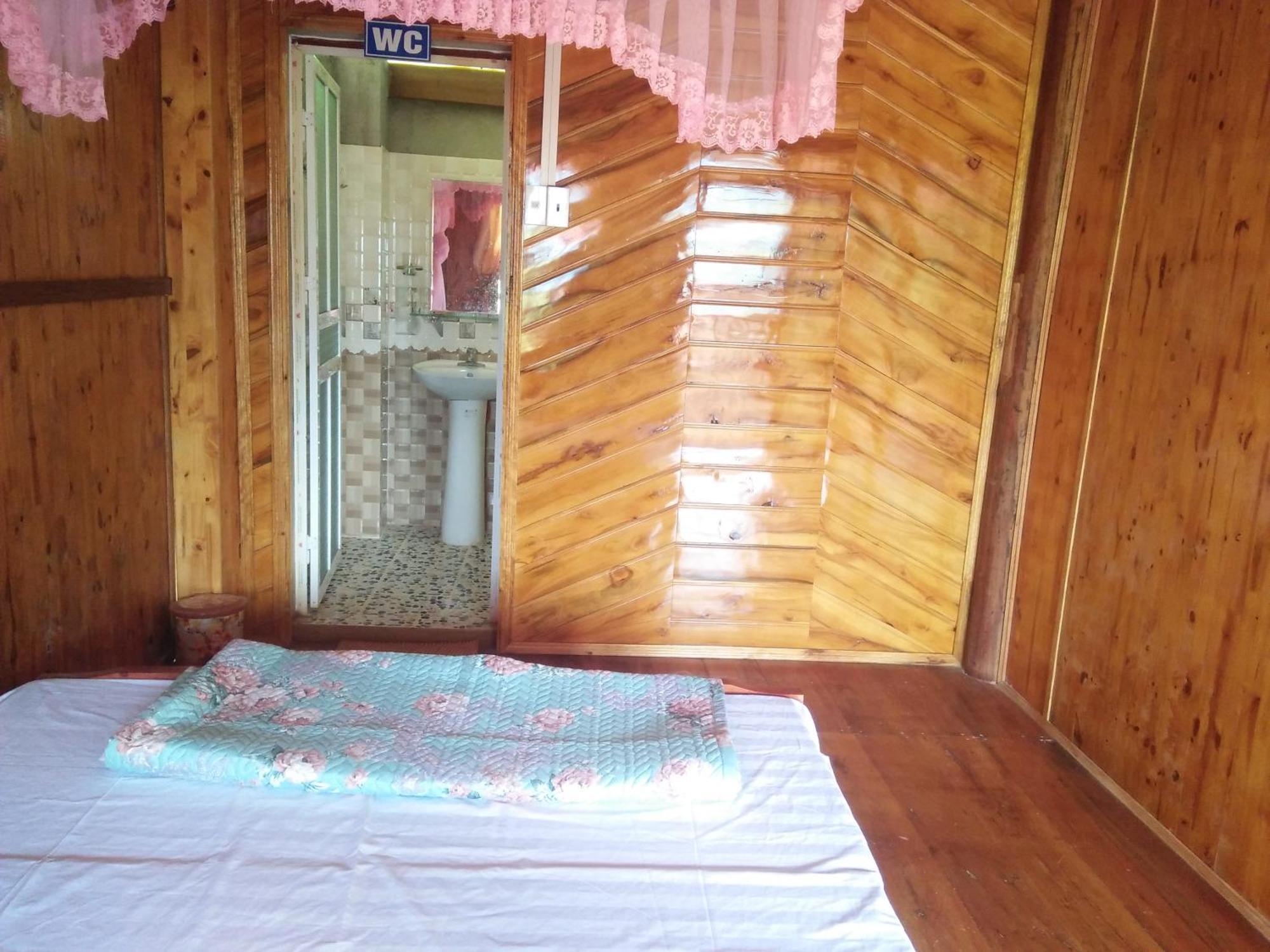Tran Xuan Homestay Ba Be Village חדר תמונה