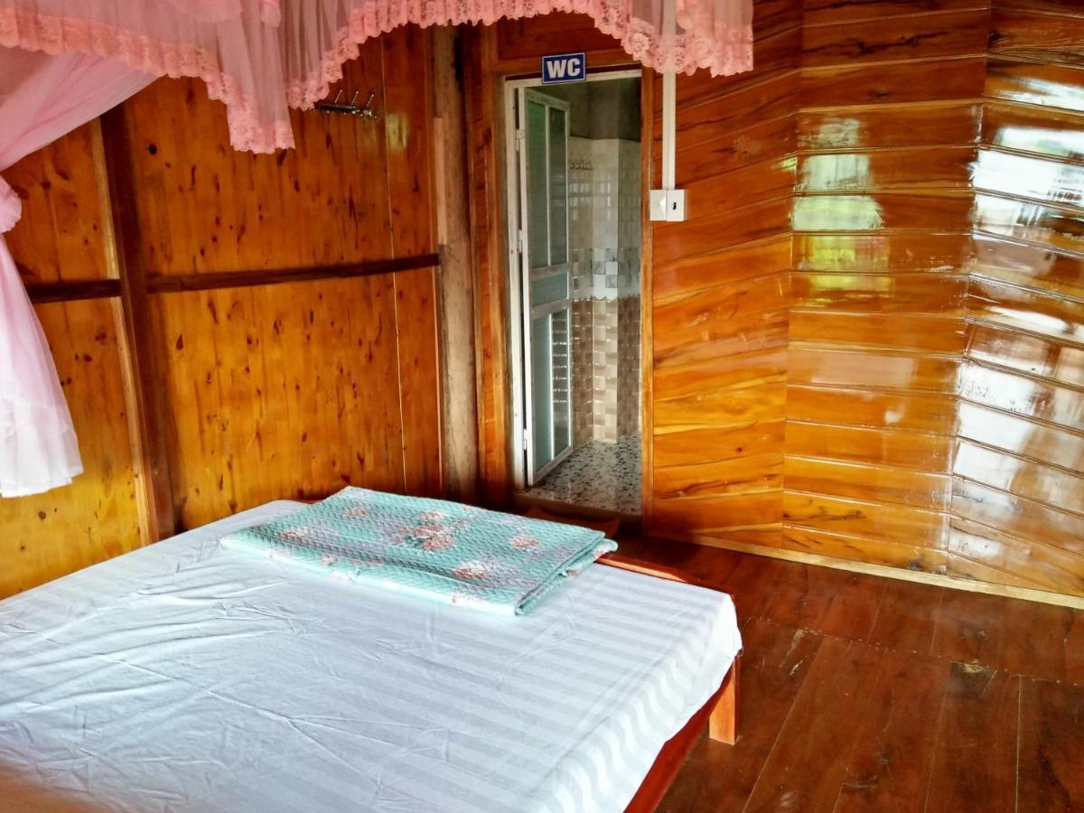 Tran Xuan Homestay Ba Be Village מראה חיצוני תמונה